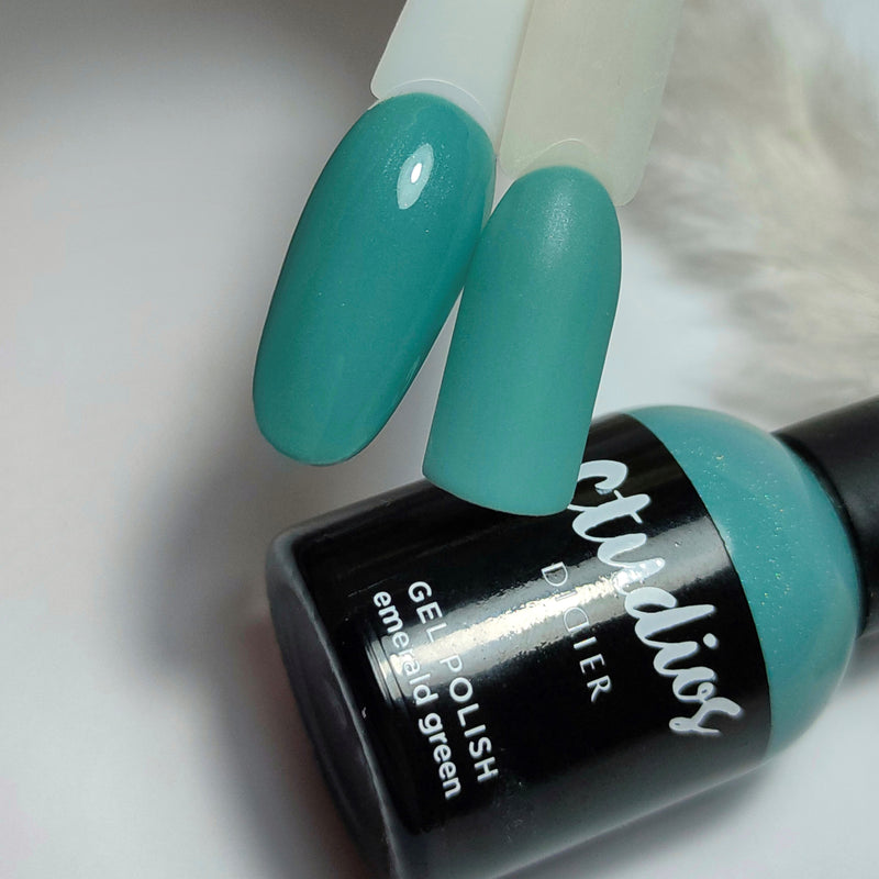 Hybrid Nagellack Studios Didier - Emerald green, 8ml